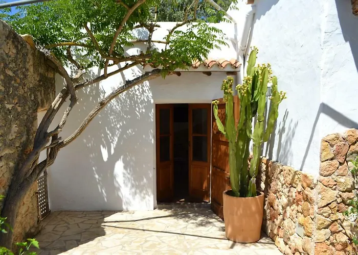Casa Can Coves